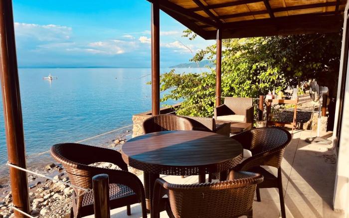 Villa Milagros Dive Inn Anilao Duplex Villa