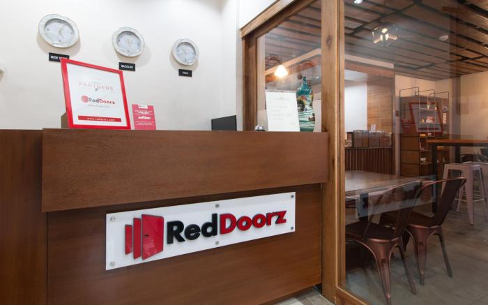 RedDoorz Plus @ Diola Villamonte Bacolod