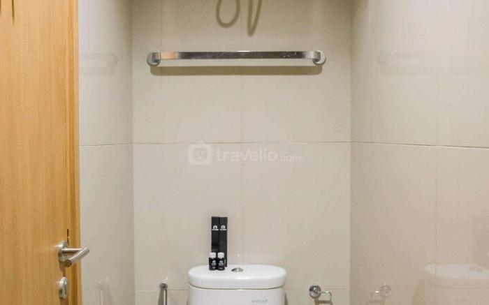 Simply Studio Apartment Tree Park City By Travelio