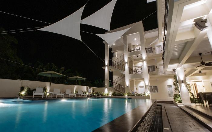 Rovira Suites