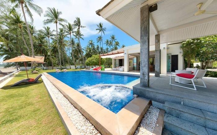 La Lagune | 5BR Beachfront Villa with Tennis Court