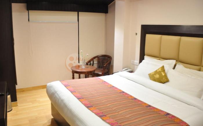 Hotel Shiwalik Regency