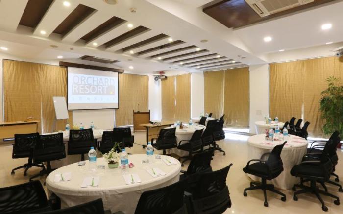 7 Apple Resort - Lonavala