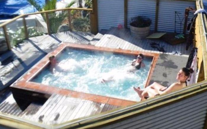 Dusky Lodge & Backpackers