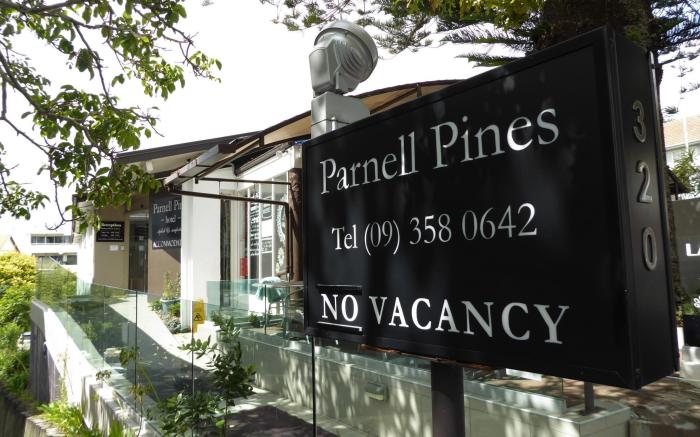 Parnell Pines Hotel