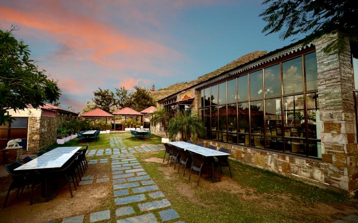 Vijaygarh Resort & Cottages with Private Pool