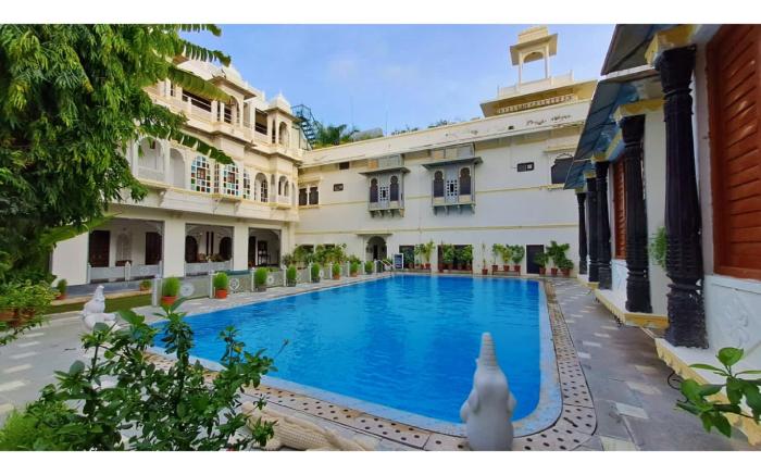 Hotel Mahendra Prakash