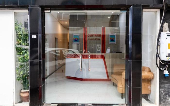 RedDoorz Plus @ Centrium Katamso Medan