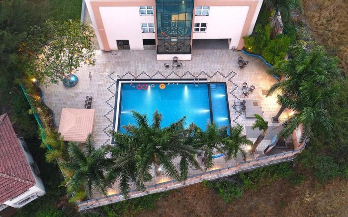 7 Apple Resort - Lonavala