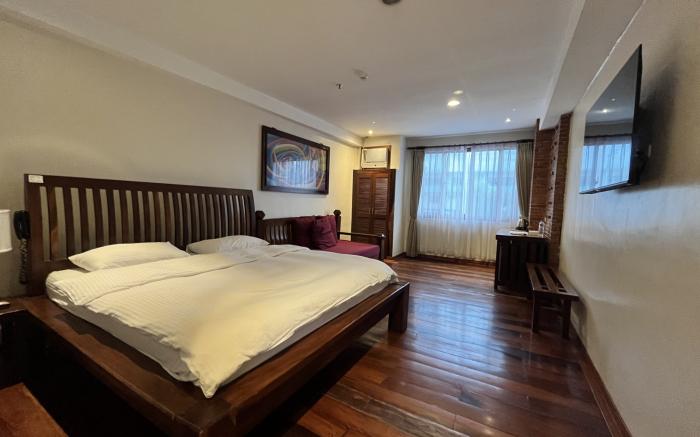 Mango Valley Hotel