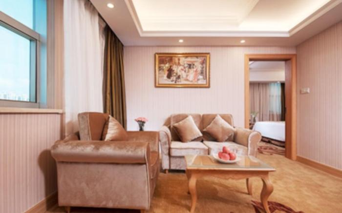 Vienna International Hotel Shenzhen Futian District Jingtian