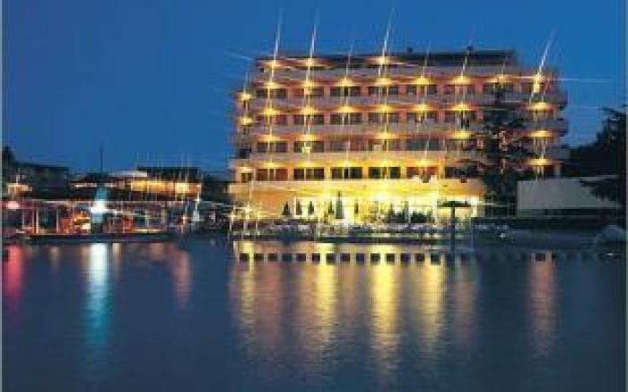 Continental Park Hotel