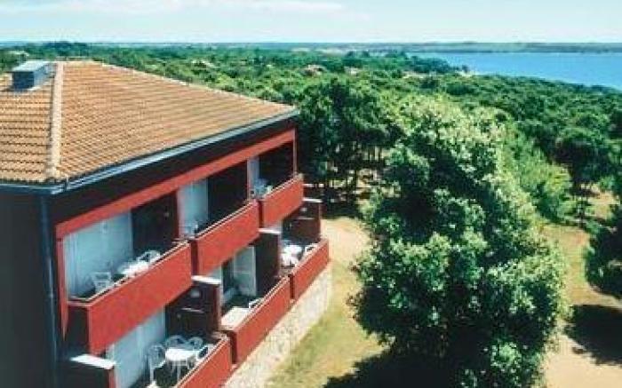 Lanterna Resort