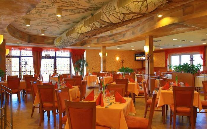 PRIMAVERA Hotel & Congress centre