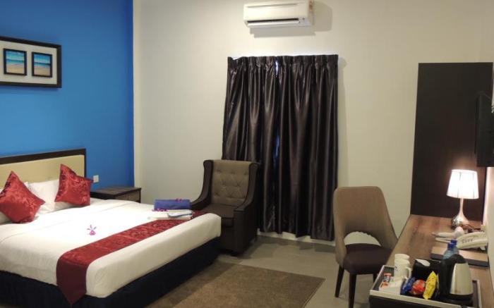 Royal Agate Beach Resort