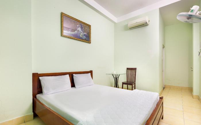 OYO 752 Mat Troi Vang