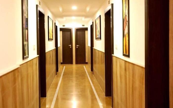 Hotel Radhika