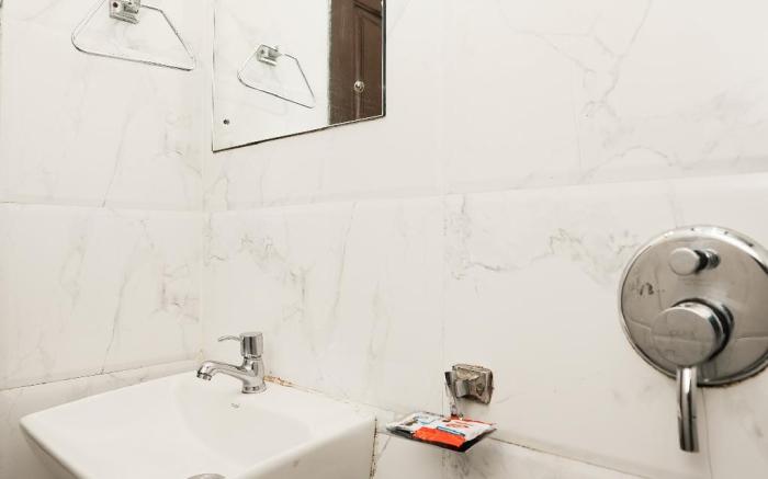 Hotel Airport Metro Near Chhatrapati Shivaji International Airport