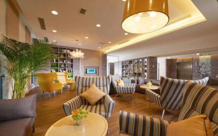 Holiday Inn Express Chongqing University Town By IHG
