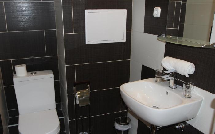 Triple M Hotel