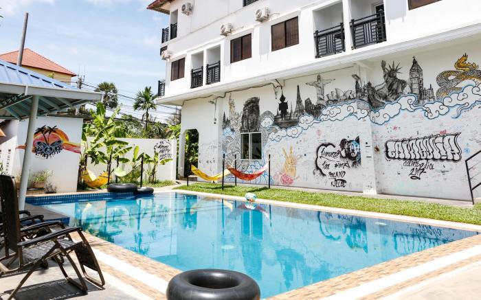 Pool Party Hostel