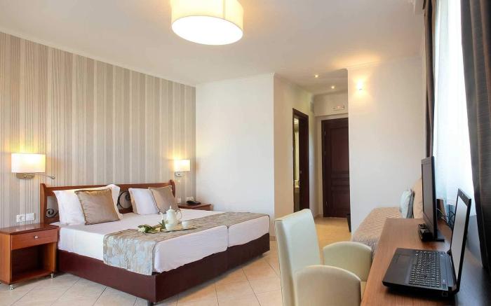 Electra Hotel