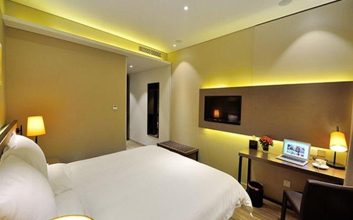 Home Inn Plus Kunming Cuihu Road