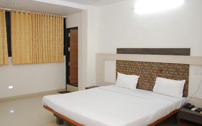 Hotel Excellency Inn