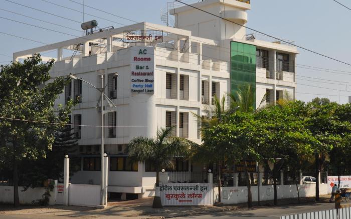 Hotel Excellency Inn