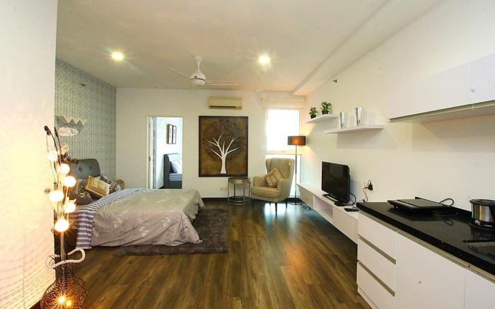 Mansion One Suites by Merlene