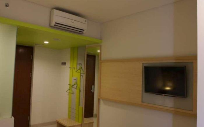 MaxoneHotel at Kramat