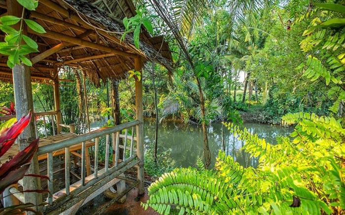 Baan Suan Rim Num Resort