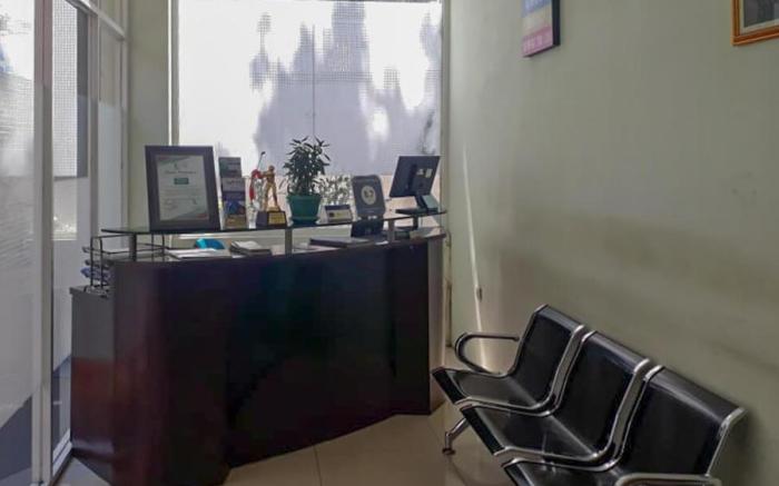 RedDoorz Hostel @ Manado Green Hostel