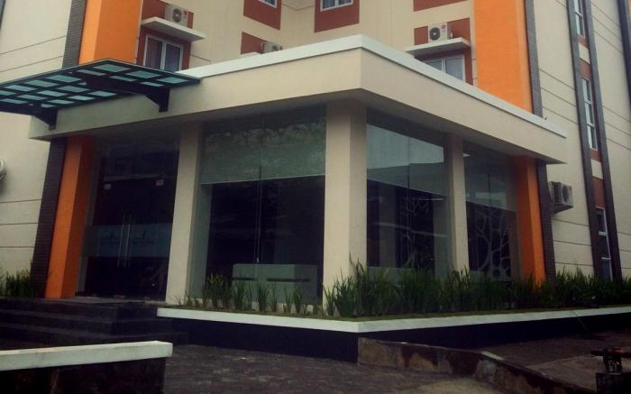Skyward Hotel