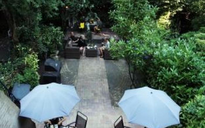 Hotel Iris
