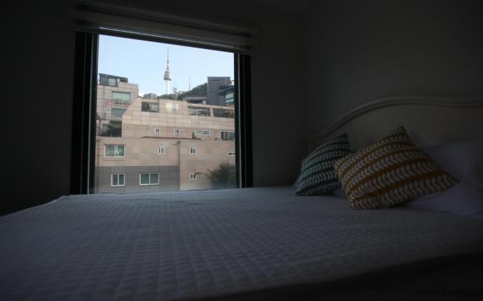 Myeongdong Artmonstay