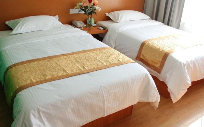 Vatica Tianjin Jinghai Bus Station Home World Plaza Hotel