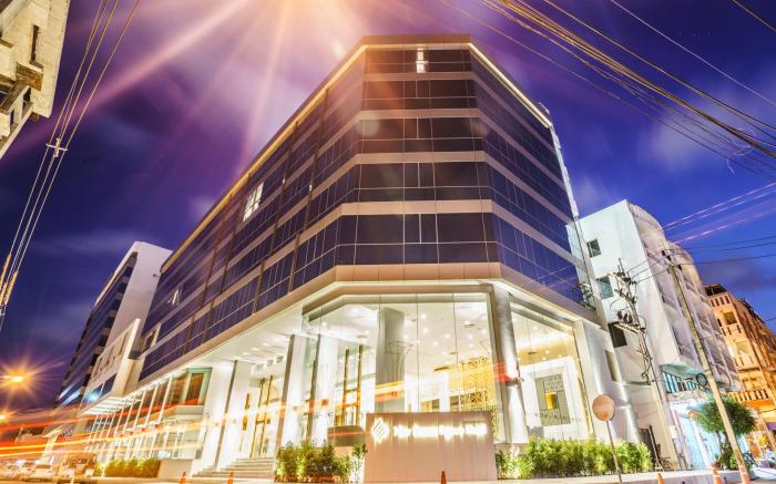 New Season Square Hotel