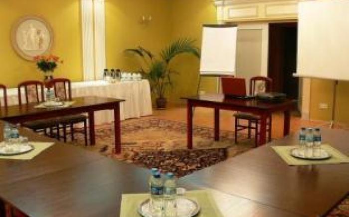 Hotel Renusz
