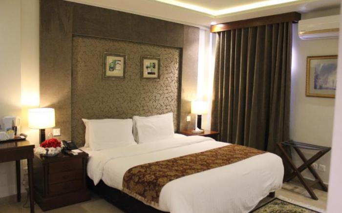 Hotel One Super