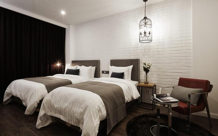 Urban Island Hotel