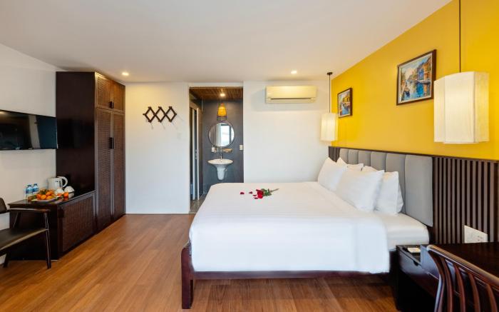 Serene Riverside Hotel Hoi An                                                                