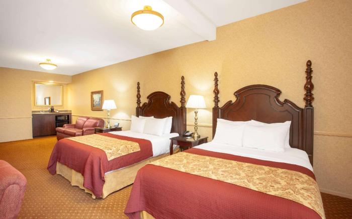 Azure Hotel & Suites Ontario, A Trademark Collection Hotel