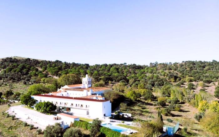 Pousada Convento de Arraiolos - Historic Hotel