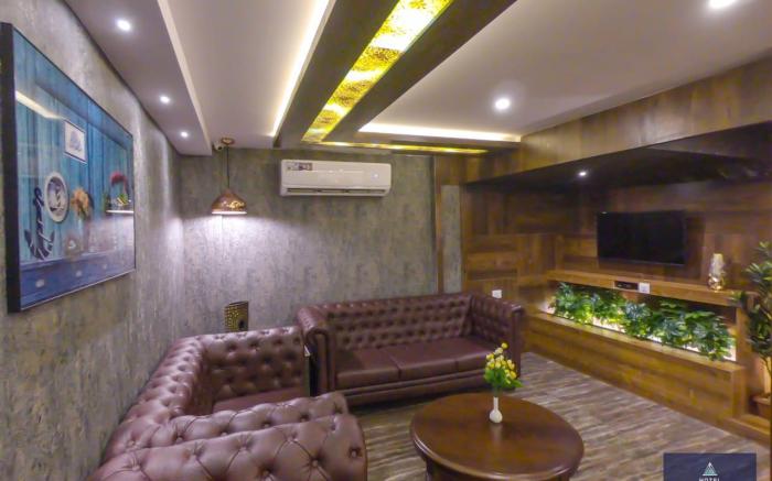 Hotel Monarch International