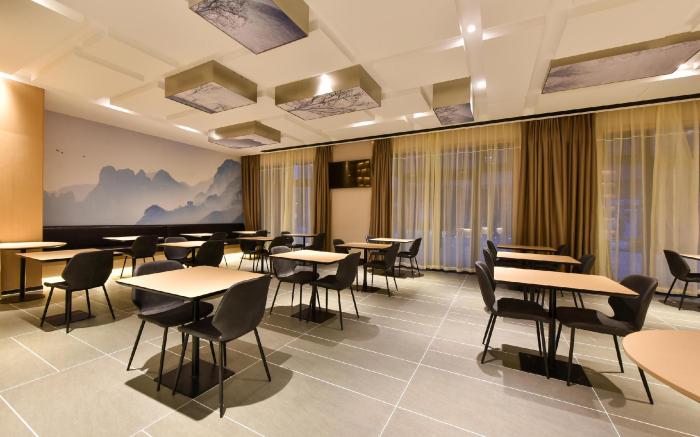 Atour Hotel Tianjin Binhai International Airport