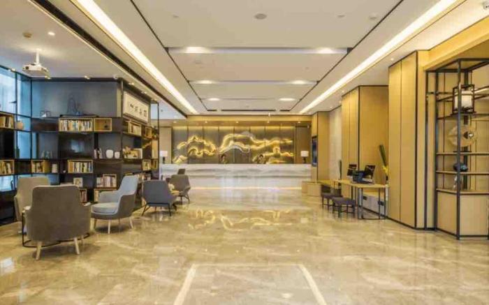 Atour Hotel Lianyungang Shidai Square