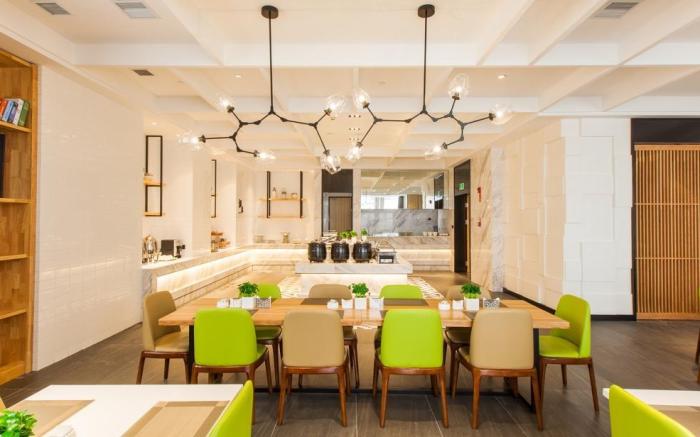 Atour Hotel Xiangyang Changhong Bei Road