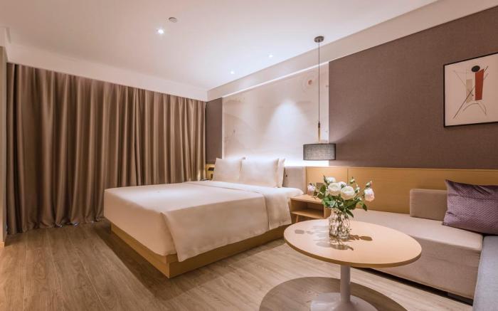 Atour NetEase Yanxuan Hotel Chengdu Jiuyan Bridge