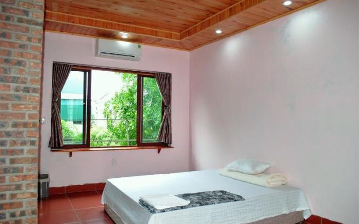 Ho Nui Dinh Hotel